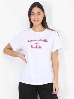 T-shirt Brodé "Mademoiselle En Baskets" -Chemisier Gilet Soldes Boutique R14 M6069 WHTPNK 4