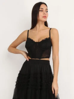 Corset à Dentelle Et Armatures