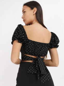 Top Court Froncé à Nouer