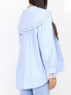 Chemisier à Col Claudine Brodé -Chemisier Gilet Soldes Boutique W11 H7692 LTBLU 3