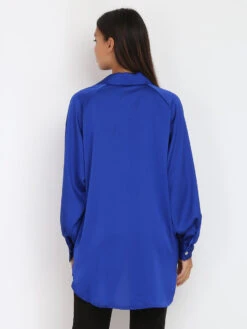 Blouse Oversize Asymétrique Satinée -Chemisier Gilet Soldes Boutique W18 2848 BLU 3